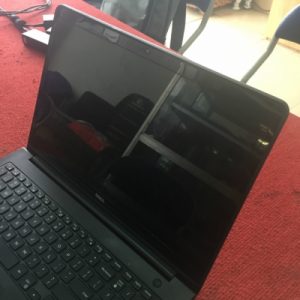 Thay màn hình laptop dell 5548