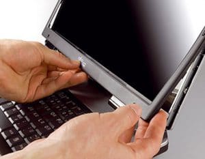 Thay màn hình laptop đường huỳnh văn bánh