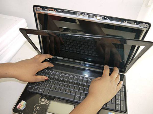 Thay màn hình laptop đường lũy bán bích