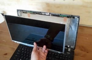Thay màn hình laptop đường nguyễn du