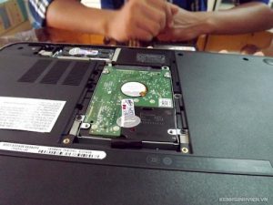 Thay ổ cứng laptop đường hòa hưng