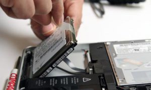 Thay ổ cứng laptop đường hoàng sa