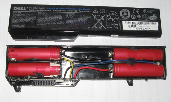 Thay pin laptop đường cộng hòa