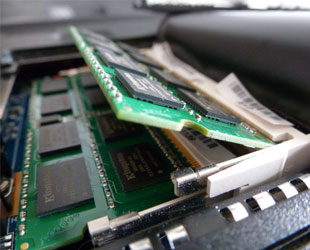 Thay ram cho laptop
