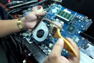 Vệ sinh máy tính phòng net quận 12