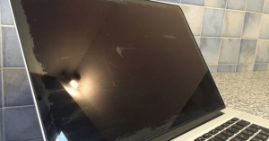 Thay màn hình macbook đường cộng hòa