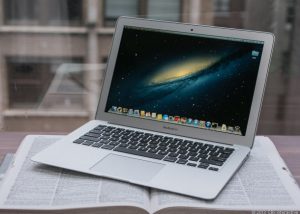Thay màn hình macbook đường hoàng văn thụ