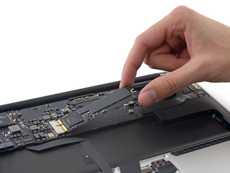 Thay ổ cứng macbook đường tô hiến thành