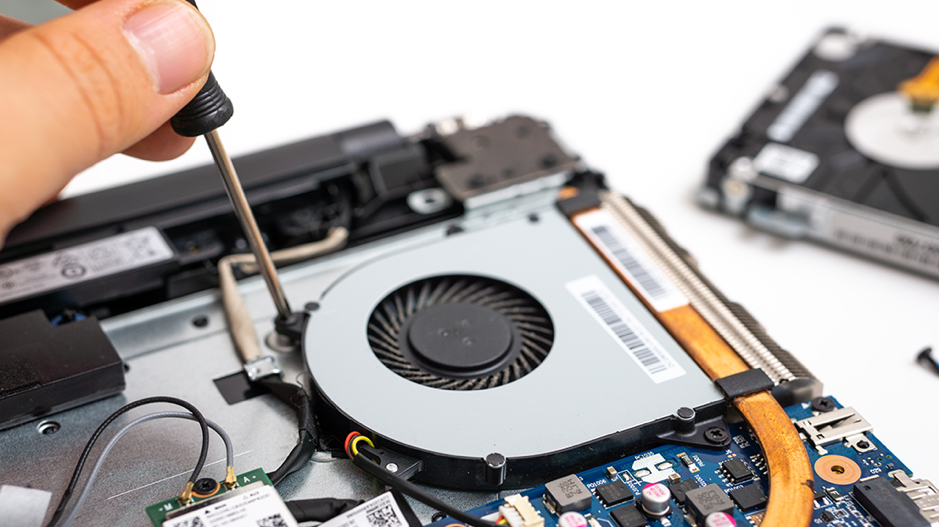 Nên chọn dịch vụ sửa chữa laptop tại nhà với các lỗi nào?
